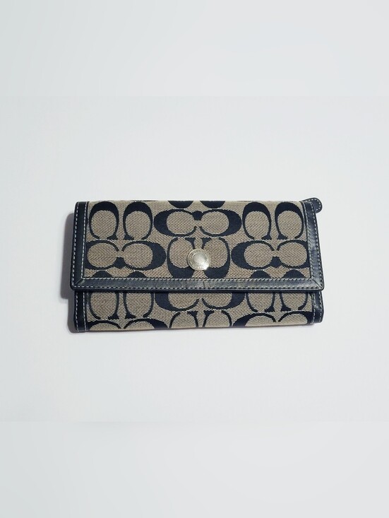 Coach Handbags - Coach Signature Logo Black and Tan Continental Wallet